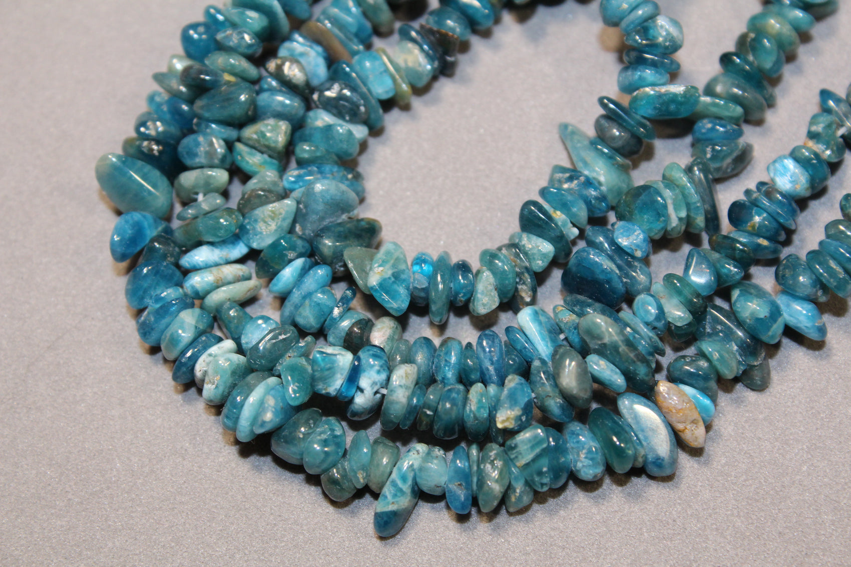 Apatite bleue - Guides - Les Reliques Apatite bleue - Guides - Les Reliques