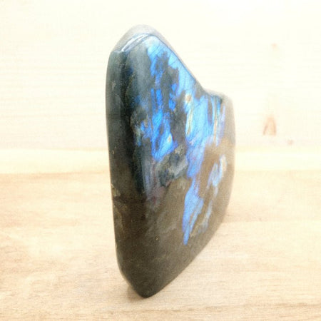 Bloc de Labradorite N°35 - 1244g (Madagascar) - Nature Minérale