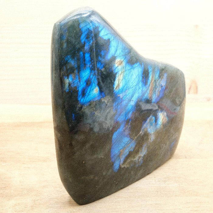 Bloc de Labradorite N°35 - 1244g (Madagascar) - Nature Minérale
