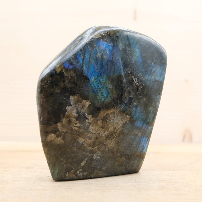 Bloc de Labradorite N°36 - 1108g (Madagascar) - Nature Minérale
