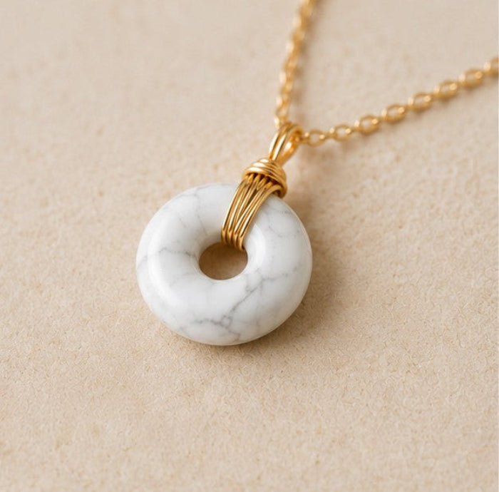 Collier donut en Howlite Blanche (Zimbabwe) - Nature Minérale