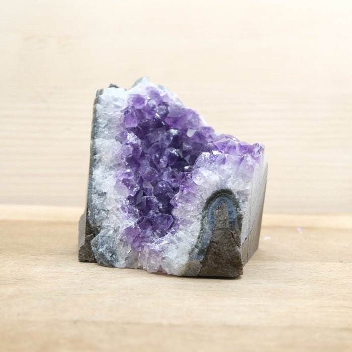 Géode d'Améthyste AA+ bords bruts - 820g n°322 - Nature Minérale