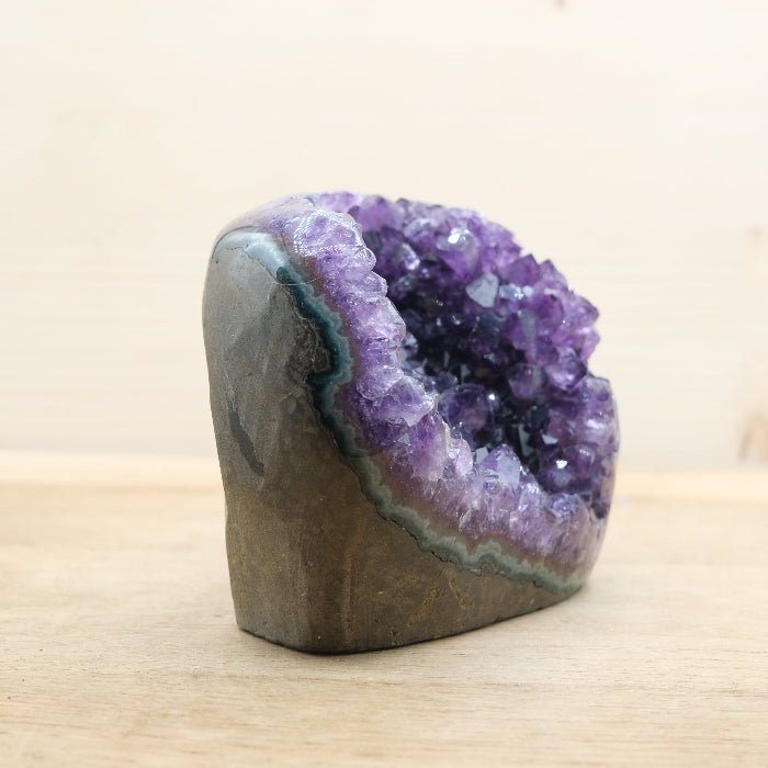 Géode d'Améthyste AA+ bords polis - 888g n°325 - Nature Minérale