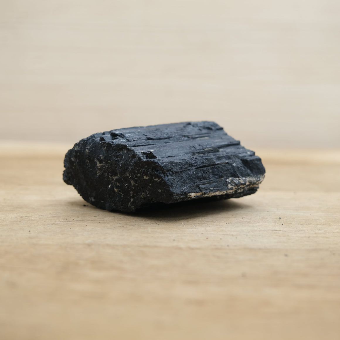 Tourmaline noire brute 173g (Brésil) - Nature Minérale