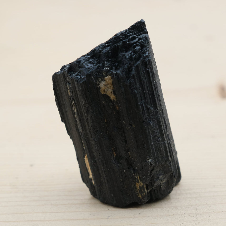 Tourmaline noire brute n° 106/ 192g (Brésil) - Nature Minérale